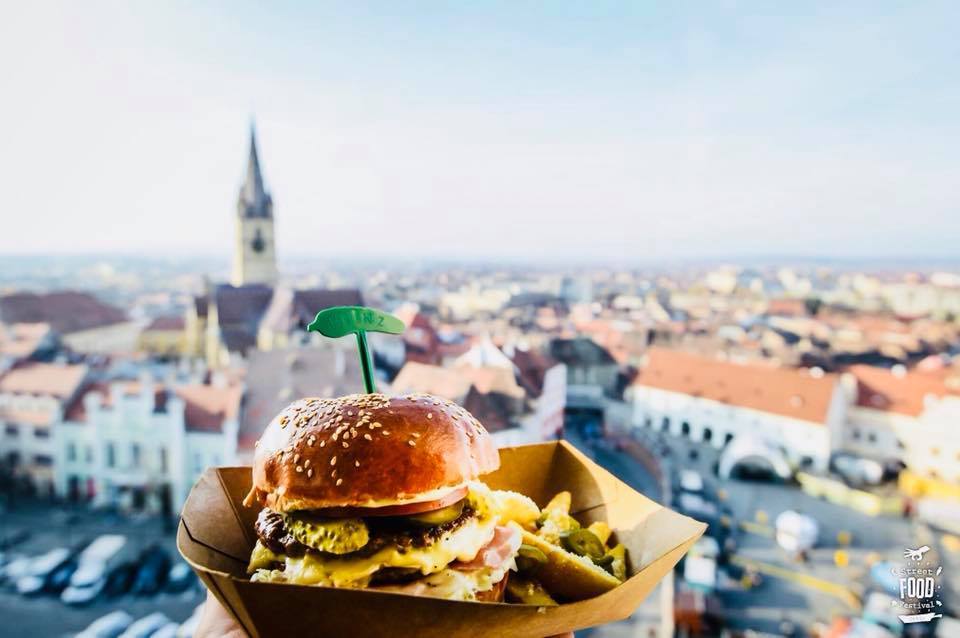 Wo kann man in Sibiu einen guten Burger essen?