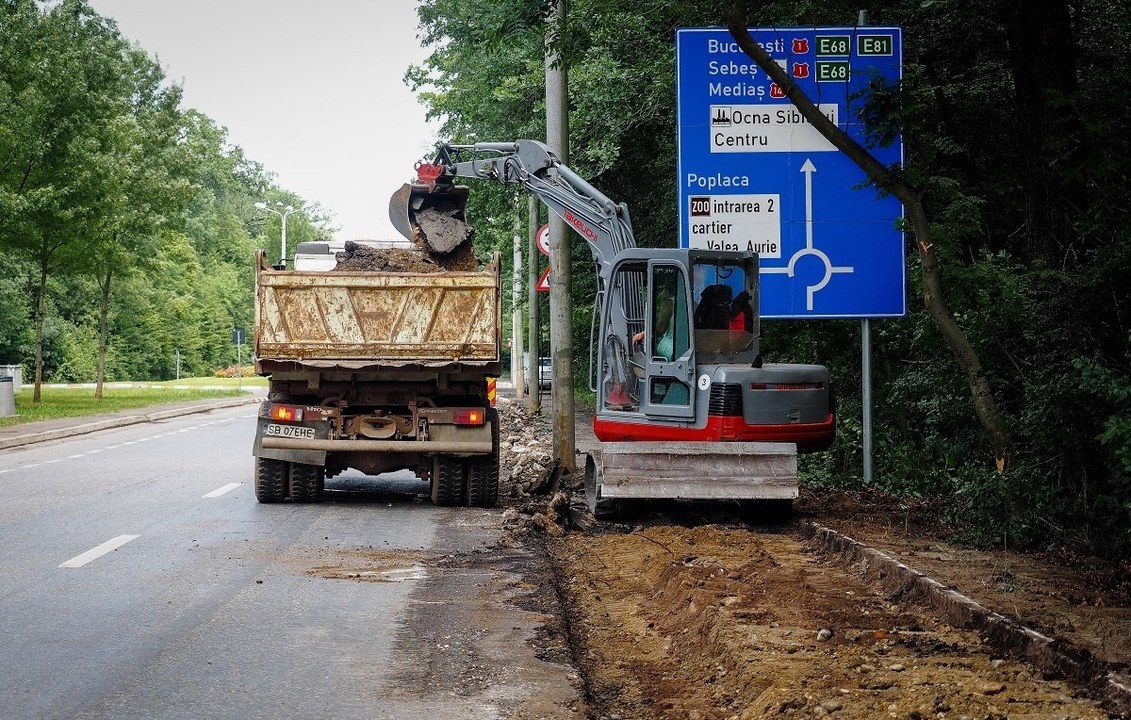 Continuă lucrările de reparații pe Calea Dumbrăvii și pe bulevardul Vasile Milea