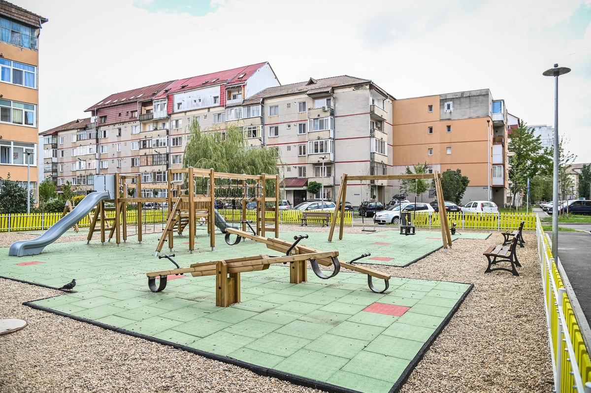 Primăria Sibiu a semnat contractul cu firma care va întreține locurile de joacă