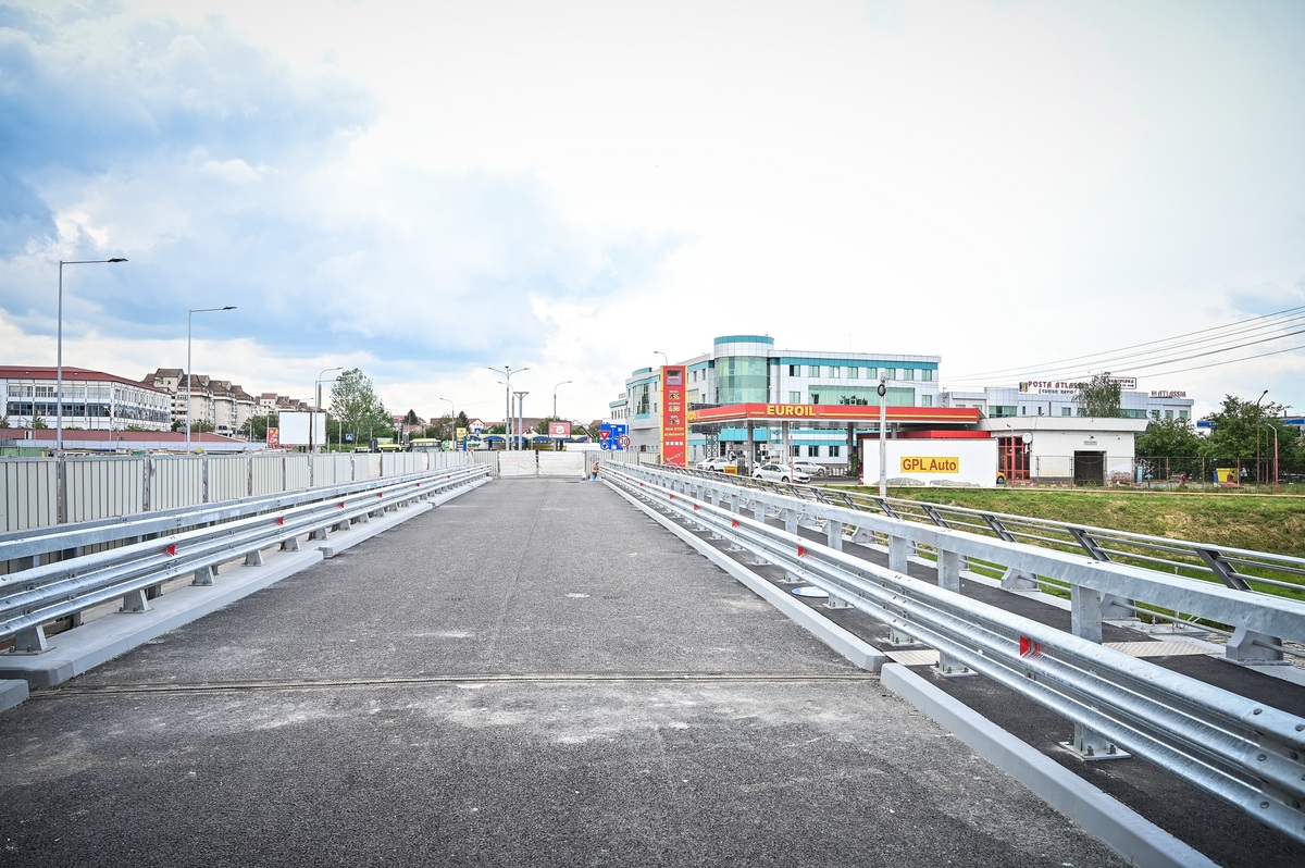 Lucrările de modernizare a podului de pe șoseaua Alba Iulia se apropie de finalizare. Modificări în trafic
