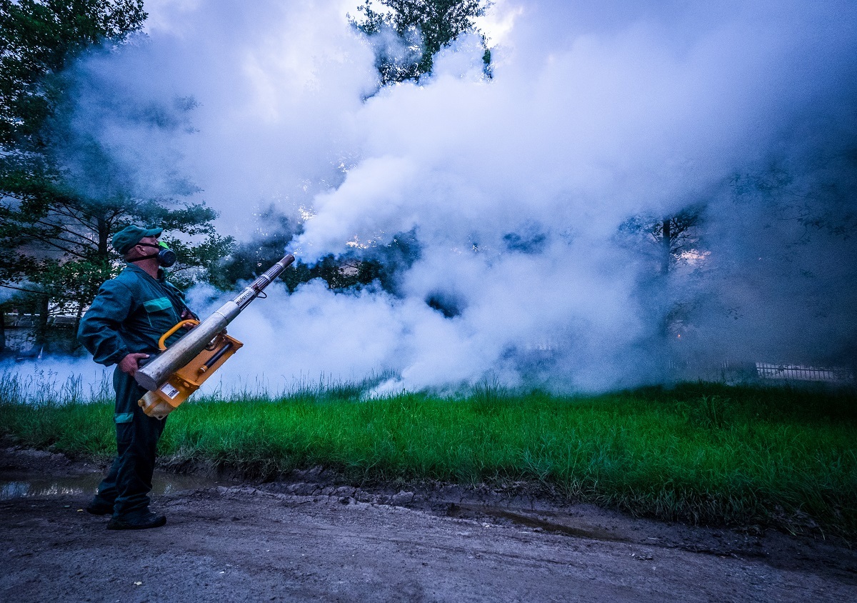 Prima campanie de dezinsecție la țânțari din acest an pe domeniul public al municipiului Sibiu